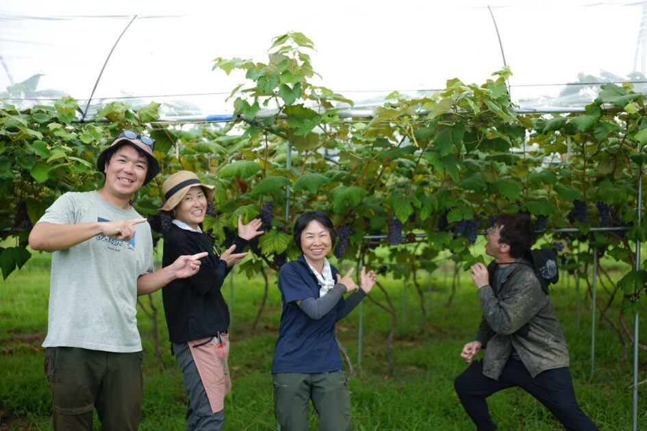 丁寧に自然と向き合うGrapesHütteのワインづくり　GrapesHütte 橋本竜太郎さん・愛子さん